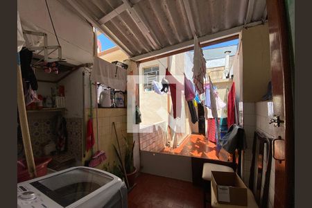 Casa à venda com 400m², 4 quartos e 2 vagas Casa à venda com 400m², 4 quartos e 2 vagasÁrea de Serviço - Casa 2