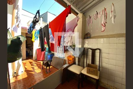 Casa à venda com 400m², 4 quartos e 2 vagas Casa à venda com 400m², 4 quartos e 2 vagasÁrea de Serviço - Casa 2