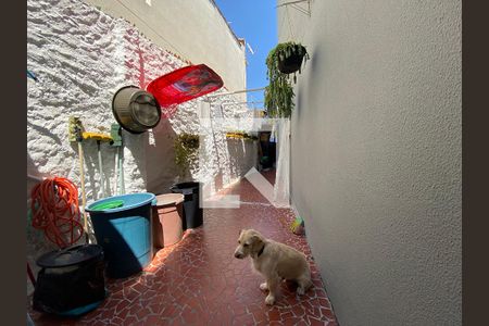 Casa à venda com 400m², 4 quartos e 2 vagas Casa à venda com 400m², 4 quartos e 2 vagasÁrea de Serviço/quintal - Casa 3