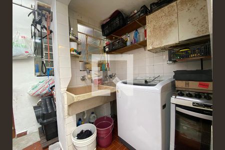 Casa à venda com 400m², 4 quartos e 2 vagas Casa à venda com 400m², 4 quartos e 2 vagasÁrea de Serviço - Casa 3