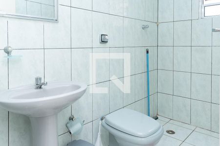 Casa à venda com 213m², 4 quartos e 2 vagas Casa à venda com 213m², 4 quartos e 2 vagasBanheiro 3