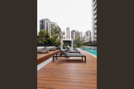 Apartamento à venda com 154m², 3 quartos e 2 vagas Apartamento à venda com 154m², 3 quartos e 2 vagasPiscina
