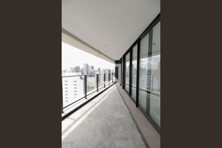 Apartamento à venda com 154m², 3 quartos e 2 vagas Apartamento à venda com 154m², 3 quartos e 2 vagasVaranda