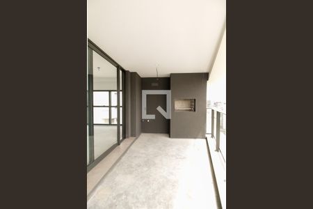 Apartamento à venda com 154m², 3 quartos e 2 vagas Apartamento à venda com 154m², 3 quartos e 2 vagasVaranda