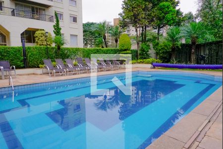 Apartamento à venda com 160m², 5 quartos e 3 vagas Apartamento à venda com 160m², 5 quartos e 3 vagasÁrea comum - Piscina