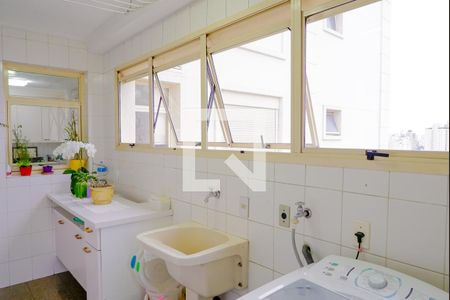 Apartamento à venda com 160m², 5 quartos e 3 vagas Apartamento à venda com 160m², 5 quartos e 3 vagasÁrea de Serviço