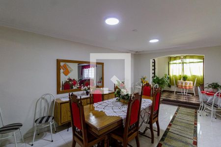 Casa à venda com 750m², 7 quartos e 3 vagas Casa à venda com 750m², 7 quartos e 3 vagasCasa 2 - Sala de Jantar