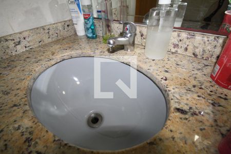 Apartamento à venda com 123m², 3 quartos e 2 vagasBanheiro