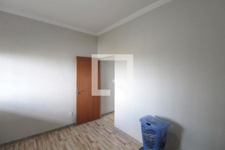 Quarto 1 de casa para alugar com 3 quartos, 458m² em Maria Helena (justinópolis), Belo Horizonte