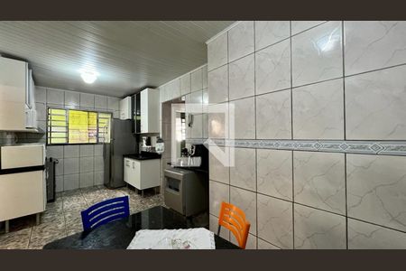 Casa à venda com 284m², 4 quartos e 3 vagas Casa à venda com 284m², 4 quartos e 3 vagasBanheiro