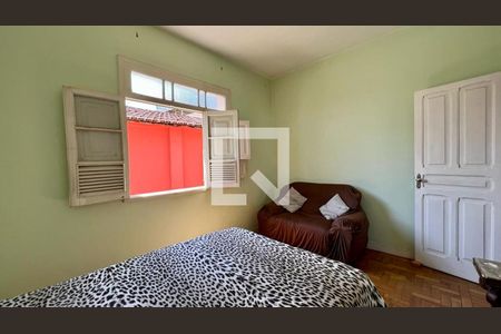 Casa à venda com 284m², 4 quartos e 3 vagas Casa à venda com 284m², 4 quartos e 3 vagasQuarto 2