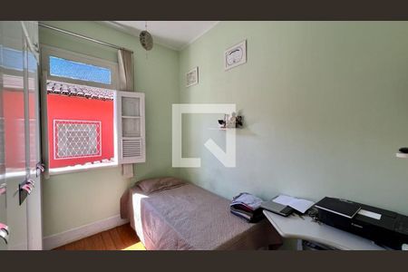 Casa à venda com 284m², 4 quartos e 3 vagas Casa à venda com 284m², 4 quartos e 3 vagasQuarto 3