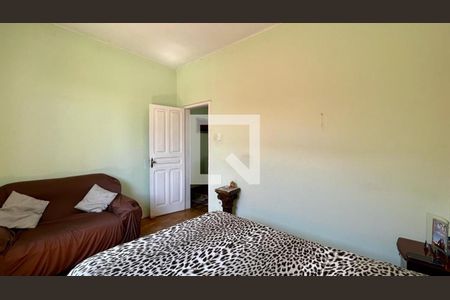 Casa à venda com 284m², 4 quartos e 3 vagas Casa à venda com 284m², 4 quartos e 3 vagasQuarto 2