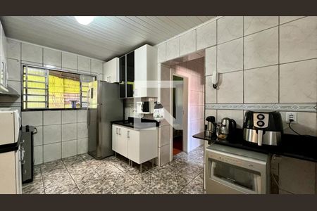 Casa à venda com 284m², 4 quartos e 3 vagas Casa à venda com 284m², 4 quartos e 3 vagasBanheiro