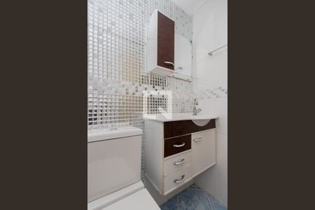 Apartamento à venda com 62m², 2 quartos e 1 vaga Apartamento à venda com 62m², 2 quartos e 1 vagaBanheiro