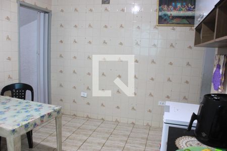 Casa à venda com 158m², 2 quartos e 2 vagasCozinha