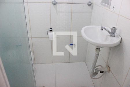 Casa à venda com 158m², 2 quartos e 2 vagasBanheiro do piso superior