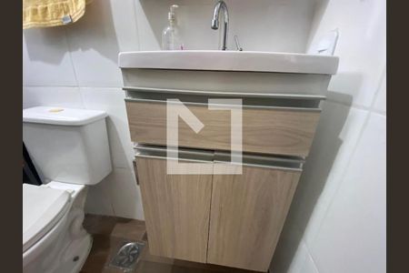 Apartamento à venda com 39m², 2 quartos e 2 vagas Apartamento à venda com 39m², 2 quartos e 2 vagasBanheiro
