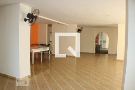 Apartamento à venda com 39m², 2 quartos e 2 vagas Apartamento à venda com 39m², 2 quartos e 2 vagasÁrea comum - Salão de festas