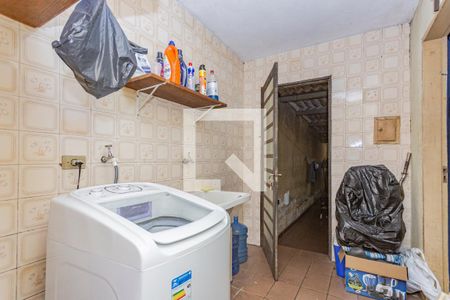 Casa à venda com 145m², 2 quartos e 2 vagasArea de Serviços