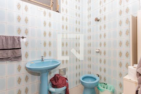 Casa à venda com 145m², 2 quartos e 2 vagasBanheiro