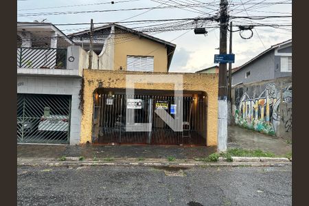 Casa à venda com 145m², 2 quartos e 2 vagasFachada