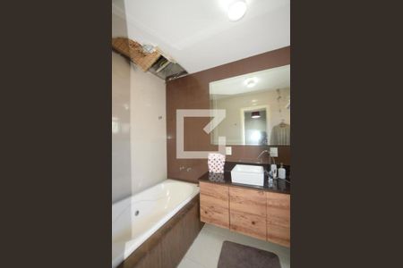 Apartamento à venda com 140m², 3 quartos e 2 vagasBanheiro da Suíte