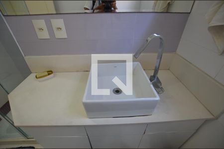 Apartamento à venda com 140m², 3 quartos e 2 vagasBanheiro Social