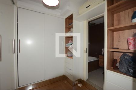 Apartamento à venda com 140m², 3 quartos e 2 vagasCloset