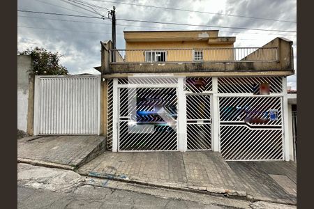 Casa à venda com 250m², 3 quartos e 5 vagasFachada