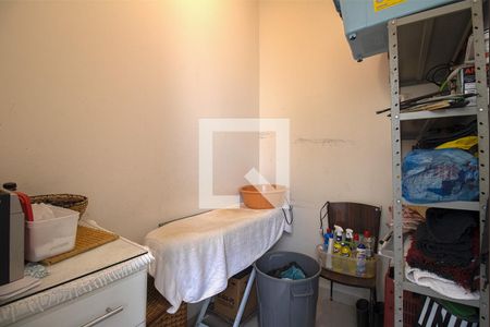 Casa de condomínio à venda com 190m², 3 quartos e 3 vagasquarto área de serviço_3