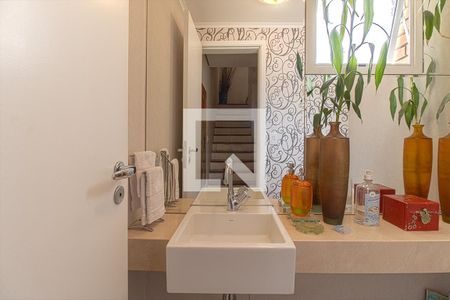 lavabo_1 de casa de condomínio à venda com 3 quartos, 190m² em Liberdade, São Paulo