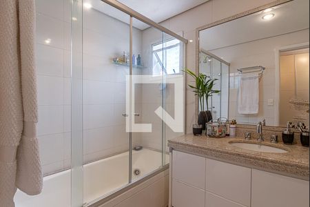 Casa de condomínio à venda com 190m², 3 quartos e 3 vagasbanheiro suíte_2