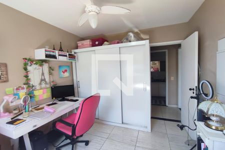 Casa de condomínio à venda com 89m², 4 quartos e 1 vagaQuarto 2