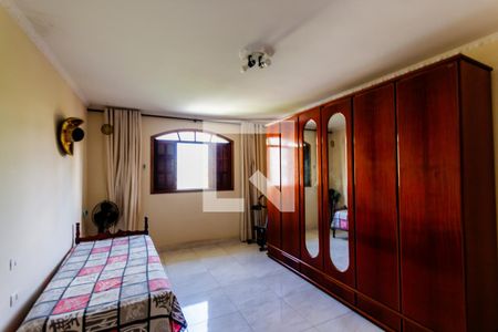 Casa à venda com 420m², 3 quartos e 8 vagasSuíte 2