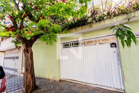 Casa à venda com 420m², 3 quartos e 8 vagasFachada