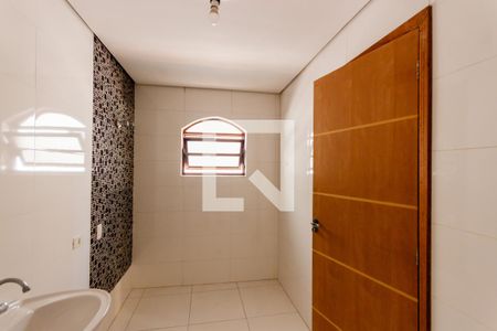 Casa à venda com 420m², 3 quartos e 8 vagasBanheiro da Suíte 2