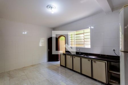 Casa à venda com 420m², 3 quartos e 8 vagasCozinha 2