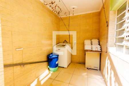 Casa à venda com 420m², 3 quartos e 8 vagasÁrea de Serviço