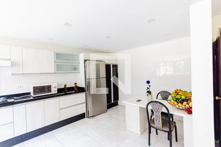 Casa à venda com 420m², 3 quartos e 8 vagasCozinha