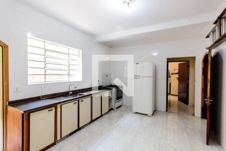 Casa à venda com 420m², 3 quartos e 8 vagasCozinha 2
