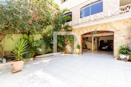 Casa à venda com 420m², 3 quartos e 8 vagasGaragem