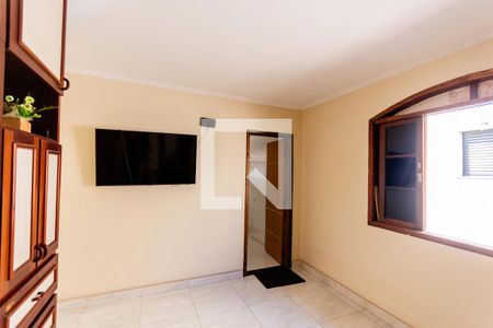 Casa à venda com 420m², 3 quartos e 8 vagasCloset