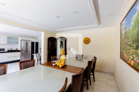 Casa à venda com 420m², 3 quartos e 8 vagasCopa