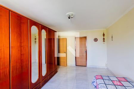 Casa à venda com 420m², 3 quartos e 8 vagasSuíte 2