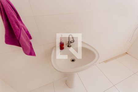 Casa à venda com 420m², 3 quartos e 8 vagasBanheiro da Suíte 1