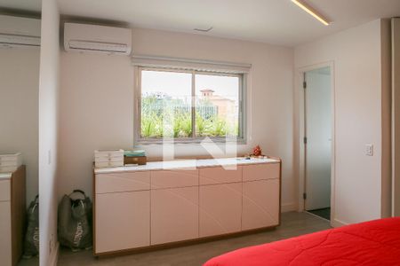 Apartamento à venda com 150m², 2 quartos e 2 vagas Apartamento à venda com 150m², 2 quartos e 2 vagasSuíte