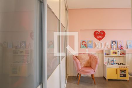 Apartamento à venda com 150m², 2 quartos e 2 vagas Apartamento à venda com 150m², 2 quartos e 2 vagasQuarto