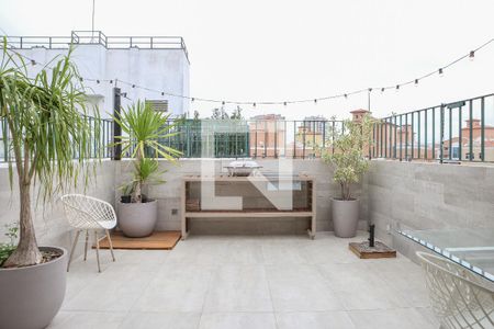 Apartamento à venda com 150m², 2 quartos e 2 vagas Apartamento à venda com 150m², 2 quartos e 2 vagasVaranda