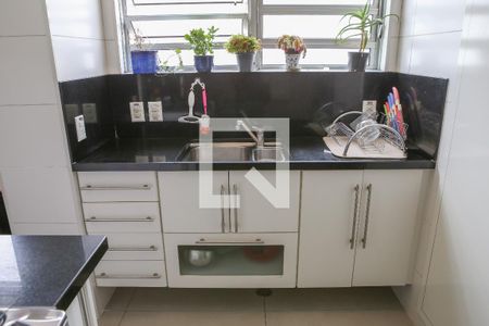 Apartamento à venda com 150m², 2 quartos e 2 vagas Apartamento à venda com 150m², 2 quartos e 2 vagasCozinha